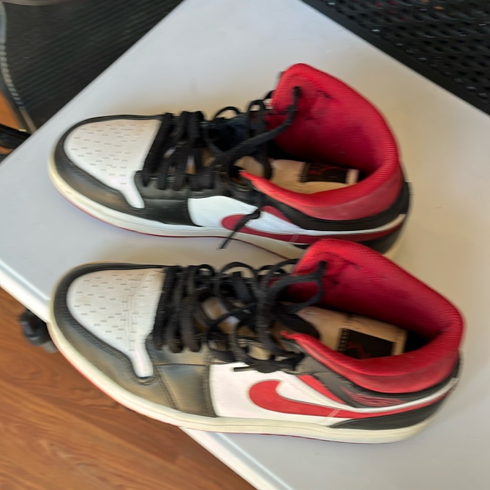 Men’s Nike air jordans. In great condition